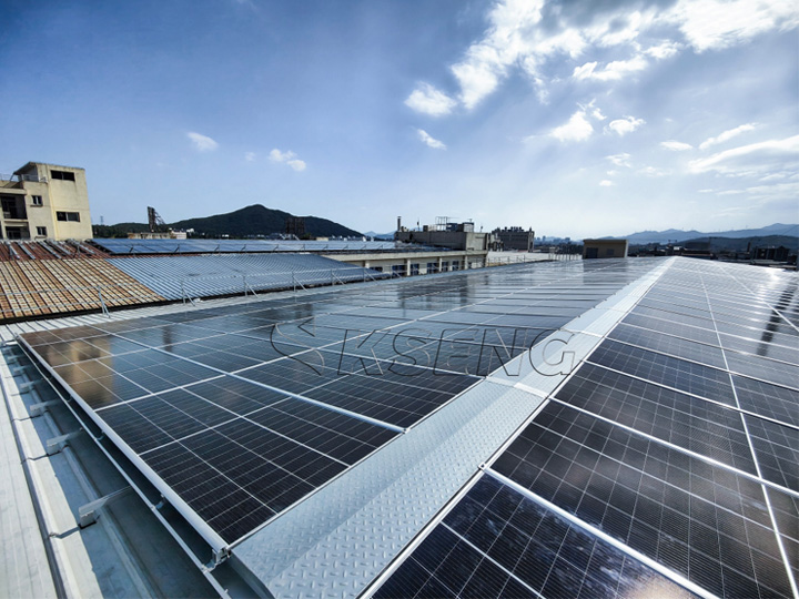 Dachsolarprojekt Xiamen China 400KW
